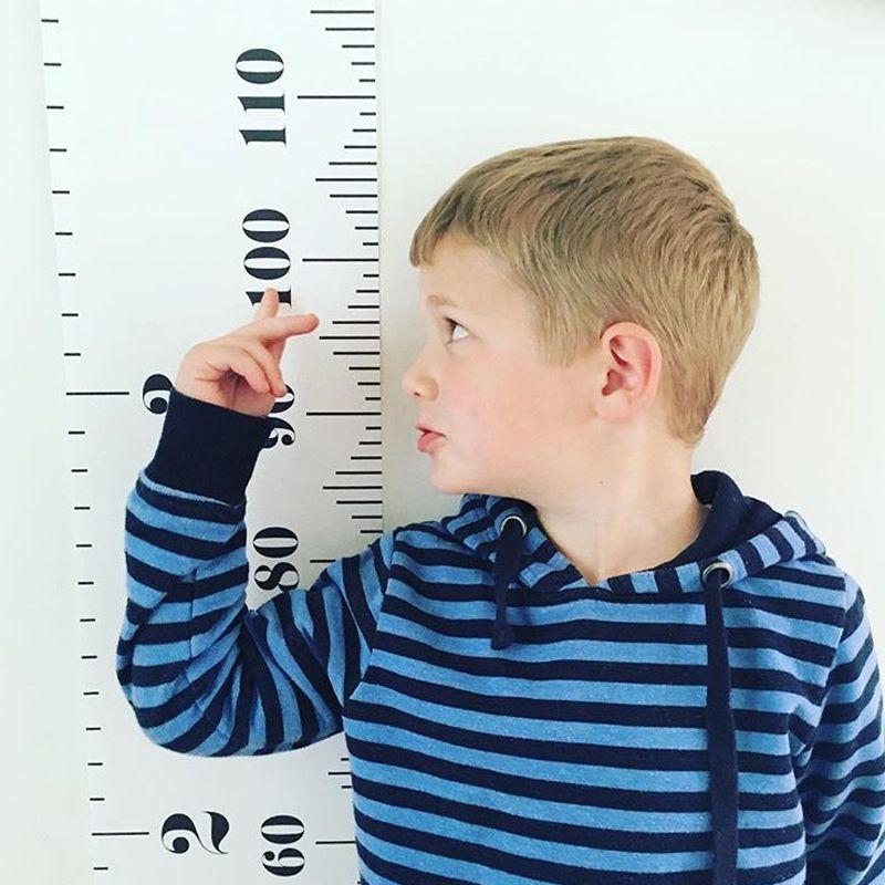 Decorative height rule for children - type 3