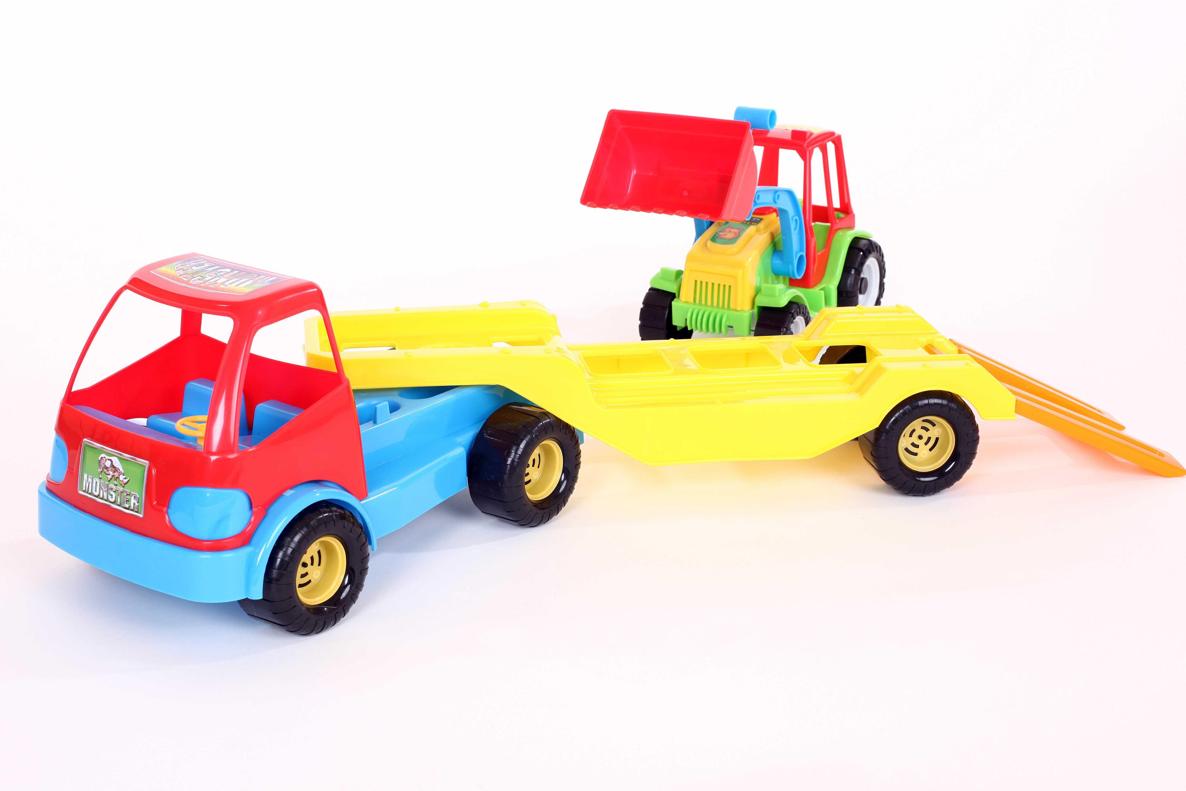 Samochód ciężarowy z przyczepą – lawetą i traktorem - model 176