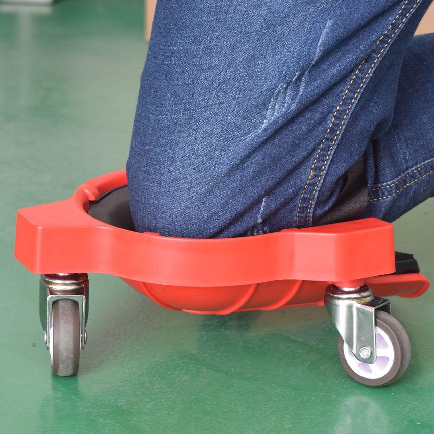 Multifunctional knee pads on wheels - red