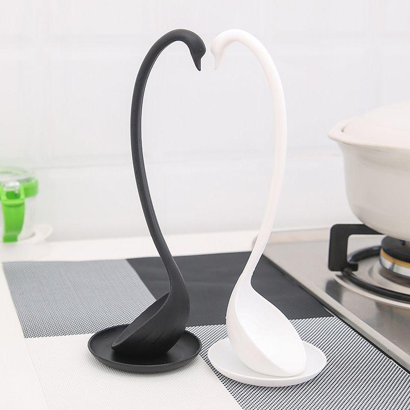 Floating ladle with a stand - white