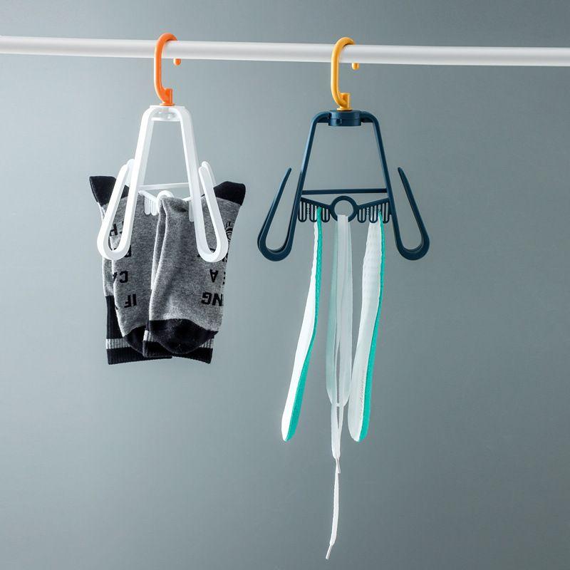 Double hanger for drying shoes - green