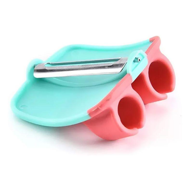 Vegetable and fruit peeler with finger grip - green-pink