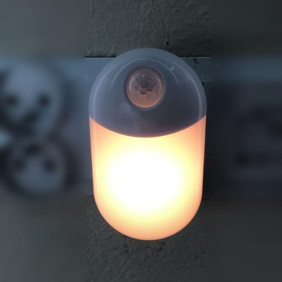 Bezprzewodowa lampka LED z czujnikiem ruchu i zmierzchu - do dziecięcego pokoju