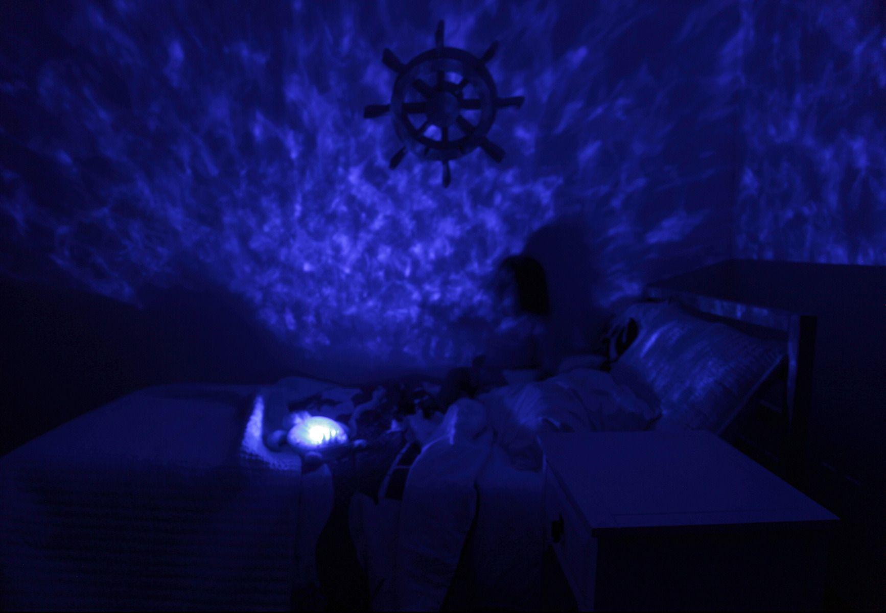 Lampka nocna z projekcją świetlną - Żółw podwodny, fioletowy