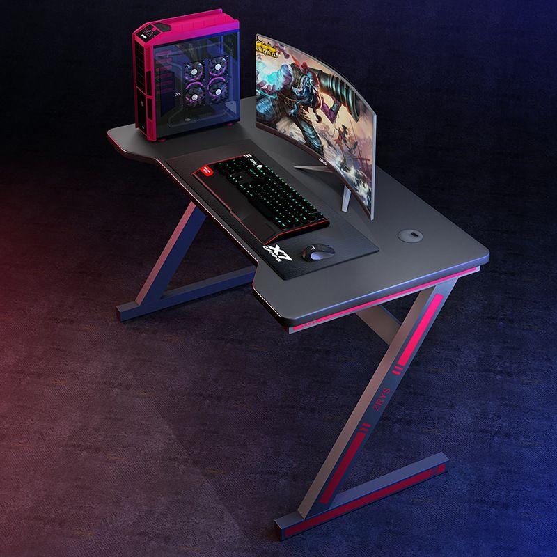 Biurko gamingowe z podświetleniem LED RGB 140 x 60