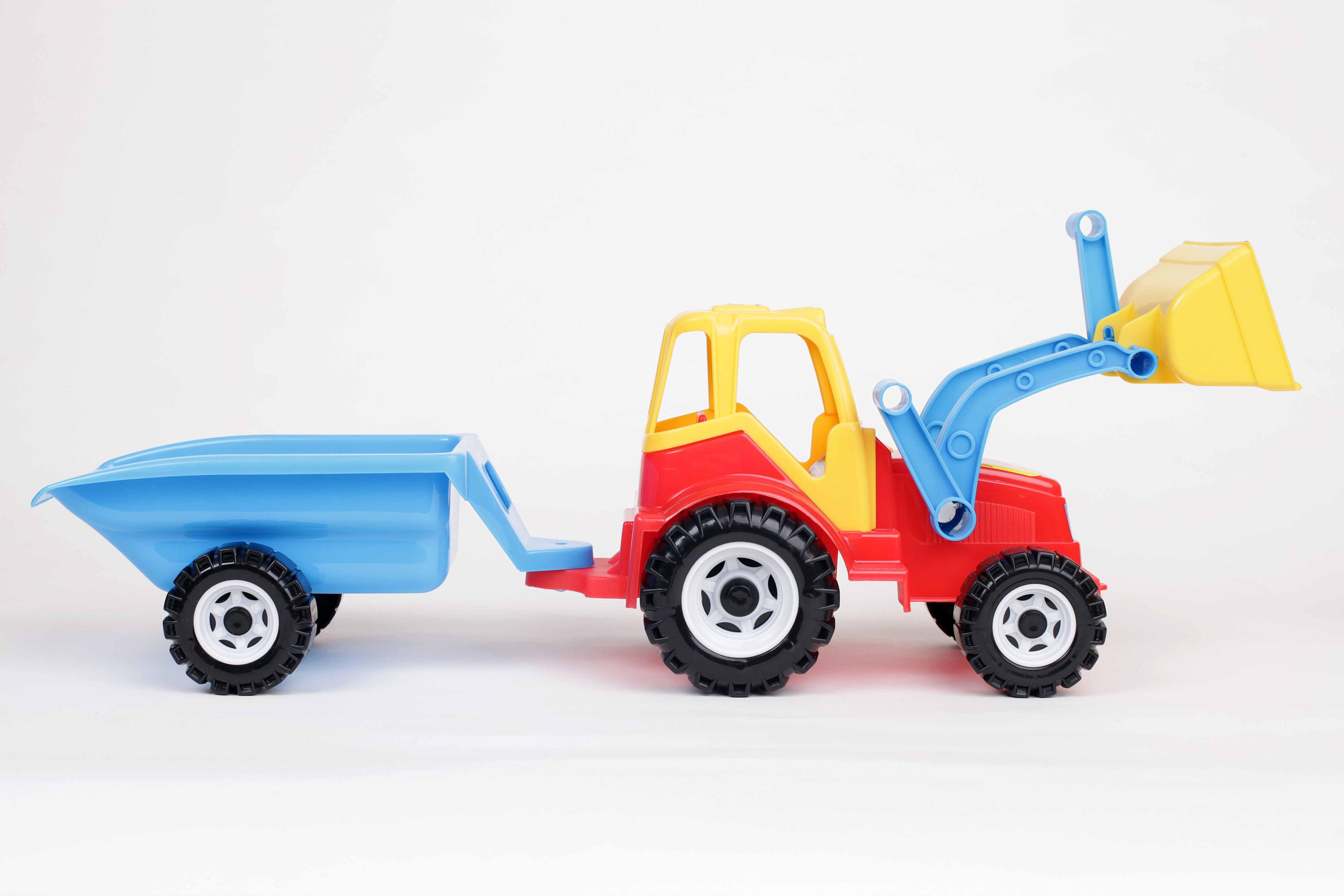 Traktor z ładowarką i przyczepą – model 091